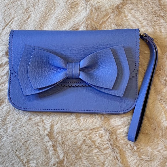 kate spade Handbags - Kate Spade Mollie Vanderbilt Place Wristlet